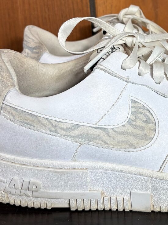 Nike Air Force Shoes - Size 8.5 - Nike Air Force 1 Low Pixel SE White Zebra Womens Sneakers GUC